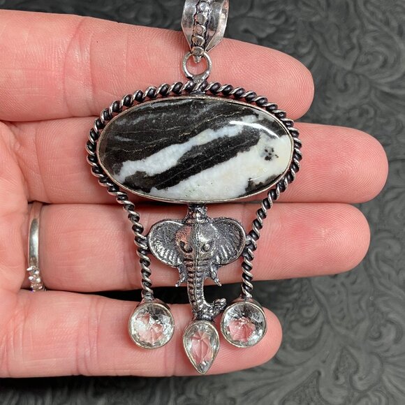 Zebra Jasper and Elephant Pendant Stone Crystal Jewelry - Picture 6 of 7
